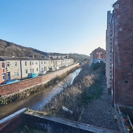 House One In Skinningrove 別荘 *